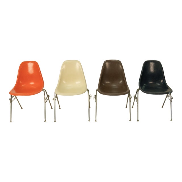 Mid Century Modern Original Eames for Herman Miller Fiberglass Shell Chairs 1959 For Sale
