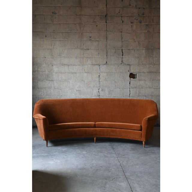 Ico Parisi Italian Curved Sofa by Ico Parisi For Sale - Image 4 of 10