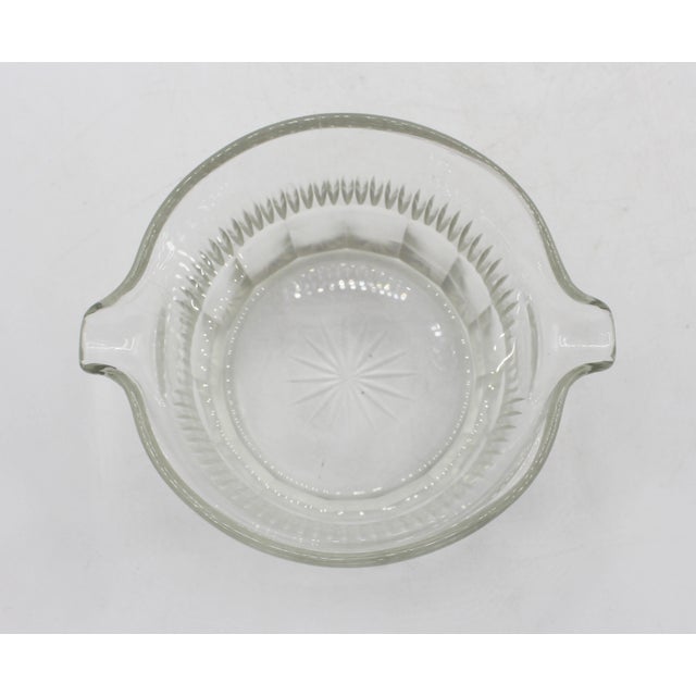 Circa 1790-1810 George III Period Ango-Irish Pair of Glass Wine Rinsers For Sale - Image 4 of 7