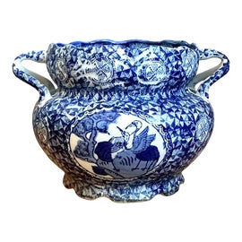 Example of Cachepot
