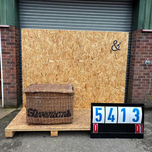 Vintage English Wicker Basket, 1920s For Sale - Image 3 of 3