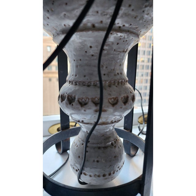 Ivory Pair of 1960s Ceramic Lamps on Stands in the Style of Bitossi For Sale - Image 8 of 11