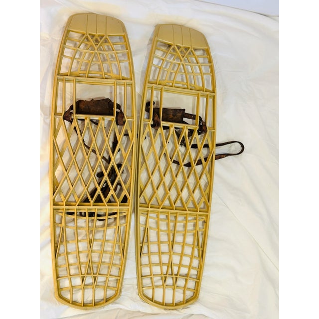 Mid-Century Modern Vintage Victor Snowshoes by Woodstream Corporation – 1960s-70s - 35” Long Model For Sale - Image 3 of 6