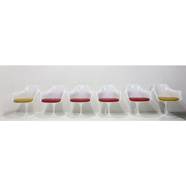 White Eero Saarinen for Knoll Tulip Chairs, Set of Four For Sale - Image 8 of 10