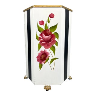 Vintage Hand-Painted Floral Tole Metal Wastebasket With Claw Feet – Hollywood Regency / Cottage Core For Sale