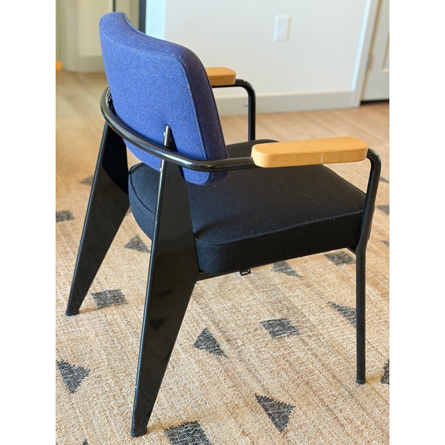 Authentic armchair designed by Jean Prouvé and produced by Vitra, based on Prouvé’s original 1951 design. This chair...
