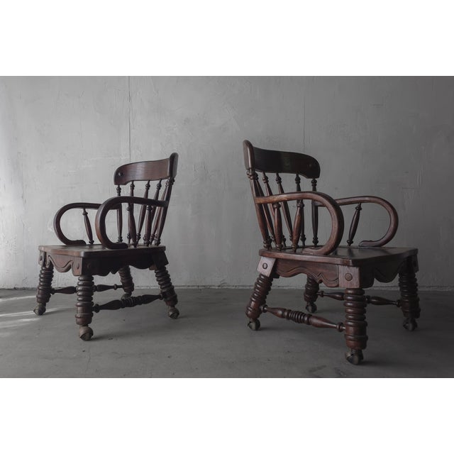 Pair of Antique English Jacobean Windsor Lounge Chairs For Sale In Las Vegas - Image 6 of 12