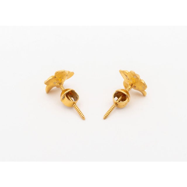 Gold Vintage 22k Yellow Gold Flower Blossom Stud Earrings For Sale - Image 8 of 9