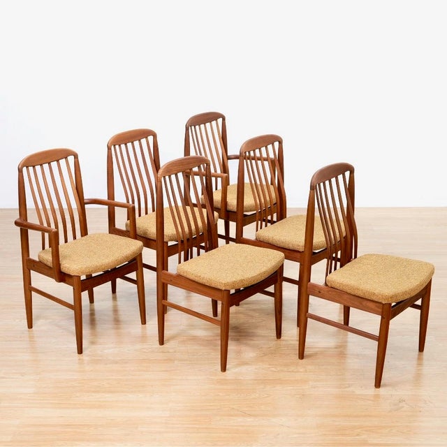Mid-Century Modern 1970s Set of Six Danish Design Teak Dining Chairs Attributed to Benny Linden For Sale - Image 3 of 12