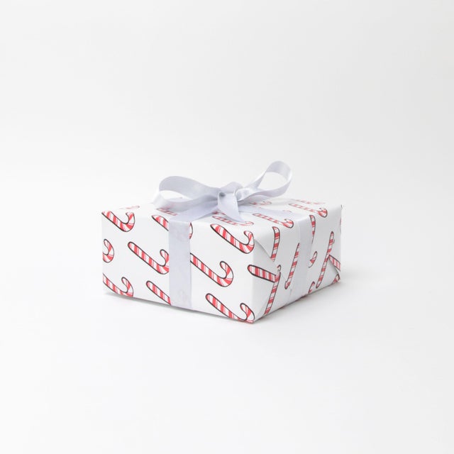 Roll of six sheets of luxury wrapping paper