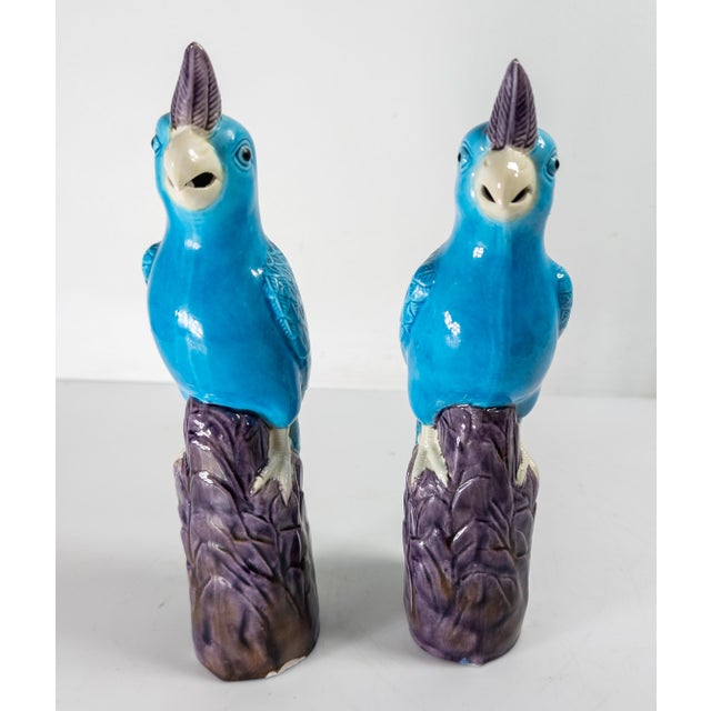 Chinoiserie 20th Century Pair of Chinese Chinoiserie Turquoise Blue and Purple Parrot Figures For Sale - Image 3 of 13