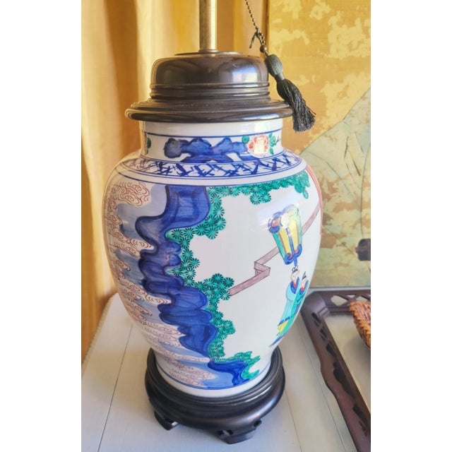 Chinoiserie Vintage Chinoiserie Ginger Jar Style Large Ceramic Navy Red Table Lamp For Sale - Image 3 of 11