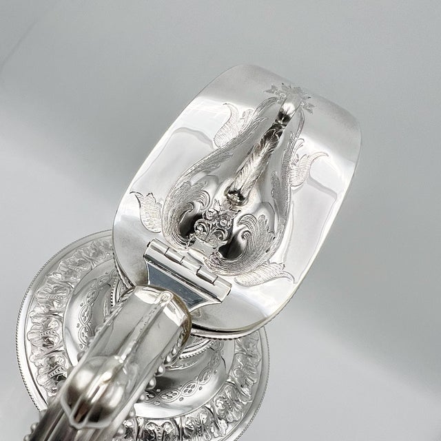 Traditional Victorian Ornate Silver-Plated Claret Jug with Rams Head Handle from James Deakin & Sons, Sheffield, United Kingdom, 1880s For Sale - Image 3 of 10