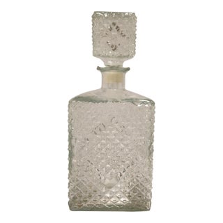 1960s Mid-Century Modern Diamond Point Clear Glass Decanter With Square Stopper For Sale