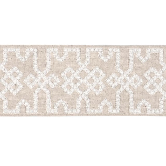 Sample - Schumacher Knotted Trellis Tape Trim In Grey On Neutral For Sale