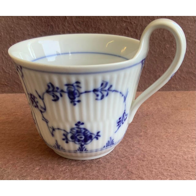 Traditional 1970s Royal Copenhagen Blue Fluted Plain High Handle Cup 73 For Sale - Image 3 of 5