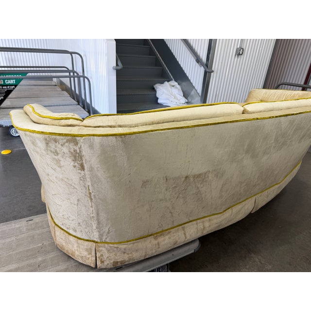 1950s 1950s Hollywood Regency Curved Velvet Sofa For Sale - Image 5 of 7
