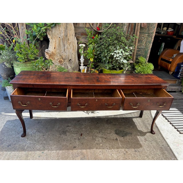 Traditional 18th-Century English Georgian Oak Sideboard For Sale - Image 3 of 3