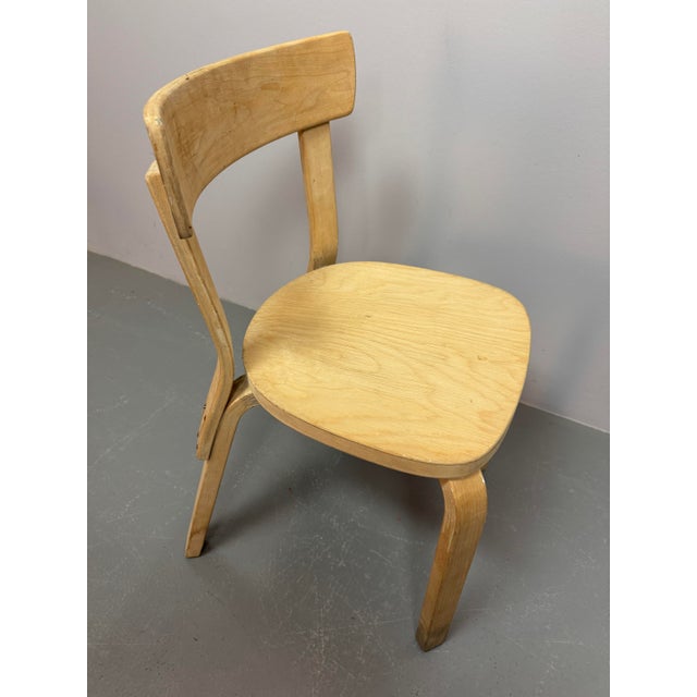 Brown Vintage Model 69 Plywood Chairs by Alvar Aalto for Artek, Finland, 1940s, Set of 4 For Sale - Image 8 of 10