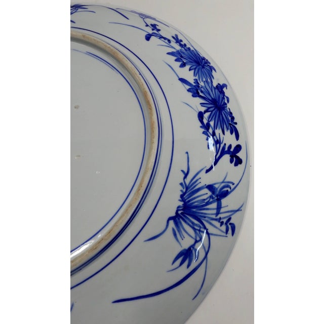 White Early 20th Century Large Hand-Painted Blue and White Chinese Plate For Sale - Image 8 of 11