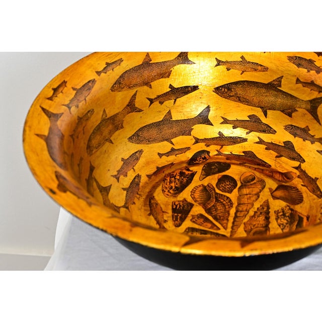 Early 20th Century English Metal Wash Basin with Paint & Decoupage For Sale - Image 4 of 7