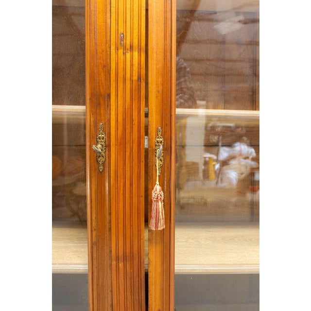 French Louis XVI Oak and Walnut Three Doors Vitrine Bookcase, 1900 For Sale - Image 11 of 18