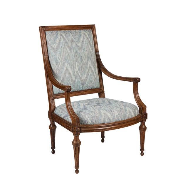 Early 19th Century Early 19th Century Pair of Antique Italian Walnut Armchairs For Sale - Image 5 of 12