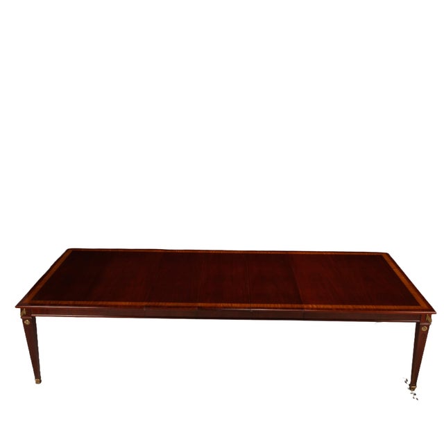 Here is a very elegant and well made dining table from Kindel, part of their National Trust Line. American made banded...