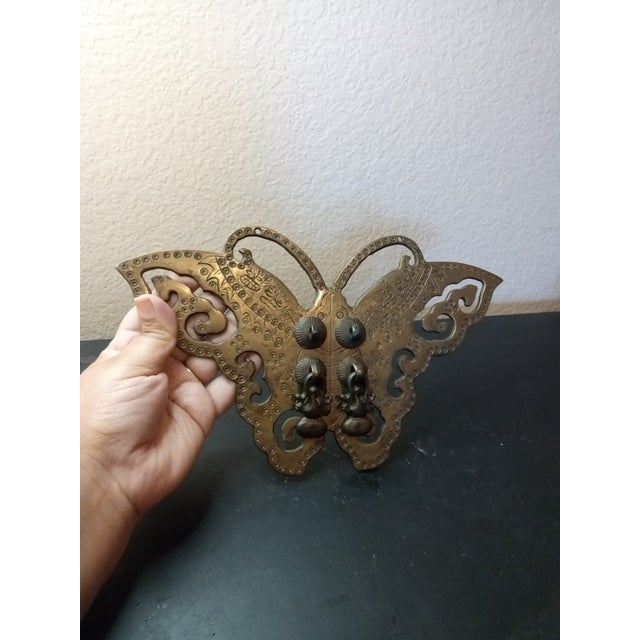 Asian Antique 1940s Ornate Brass Butterfly Door Knocker For Sale - Image 3 of 5