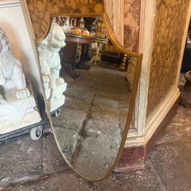 1950s Gio Ponti Style Mid-Century Modern Brass Shield Italian Wall Mirror For Sale - Image 9 of 14