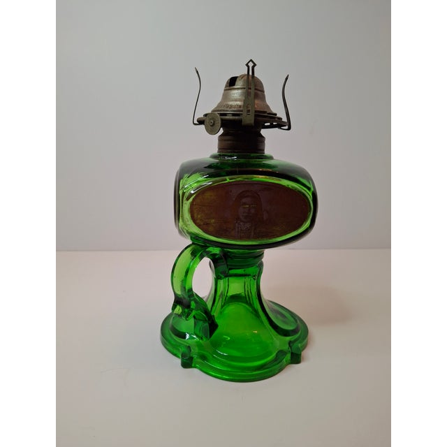 Antique Emerald Green Glass Kerosene Finger Lamp 4-Panel Portrait Pilgrim For Sale - Image 11 of 18