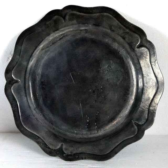 19th Century Continental Pewter Wavy Edge Multi-reed Plate For Sale - Image 4 of 5