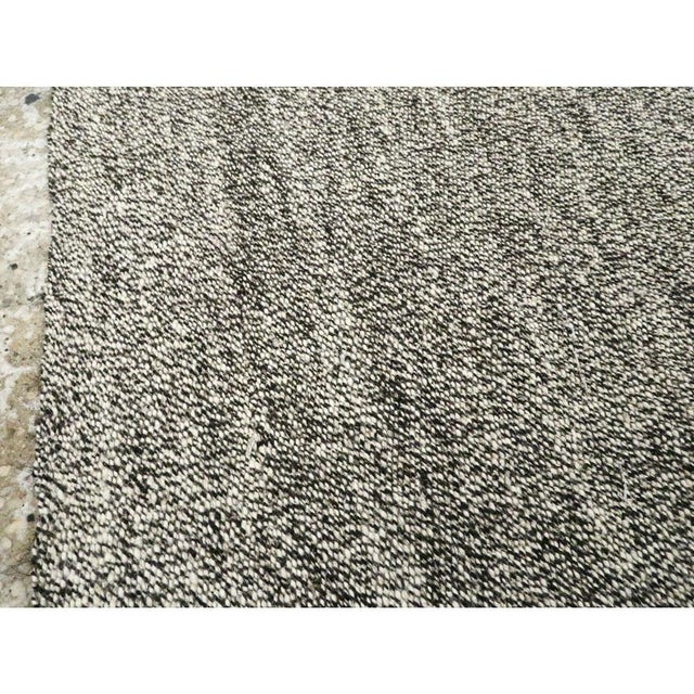 Galerie Shabab Collection Mid-20th Century Turkish Flatweave Long Runner For Sale - Image 4 of 9