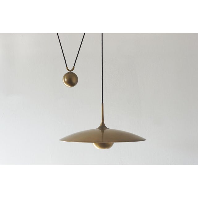 Onos 55 Counterbalance Pendant Lamp in Brass by Florian Schulz For Sale - Image 6 of 6