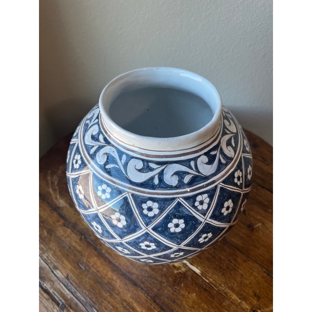 Late 20th Century Handmade and Handpainted Terracotta Portugal Pottery Vase For Sale In Dallas - Image 6 of 11