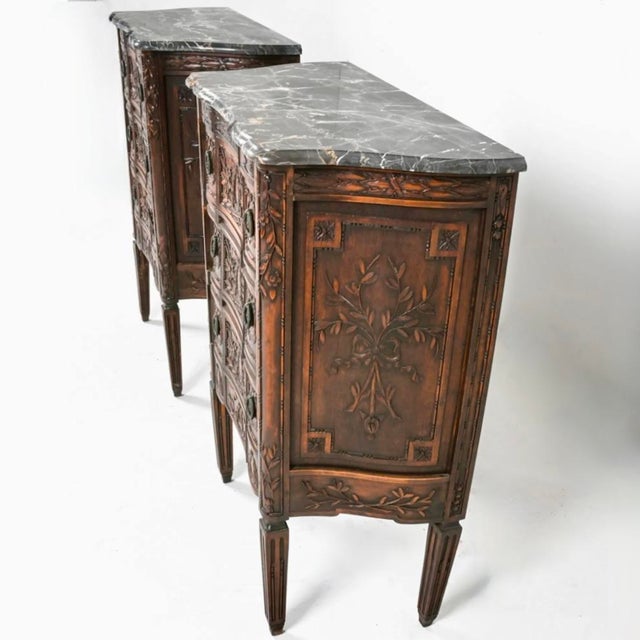 French Pair of Small Neoclassical Carved Walnut Commodes For Sale - Image 3 of 12