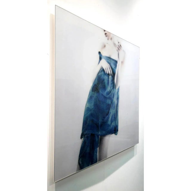 Azul Azul, Figurative and Feminine Photography, Mira Loew, Bright Bodies Series, 2016 For Sale - Image 4 of 12