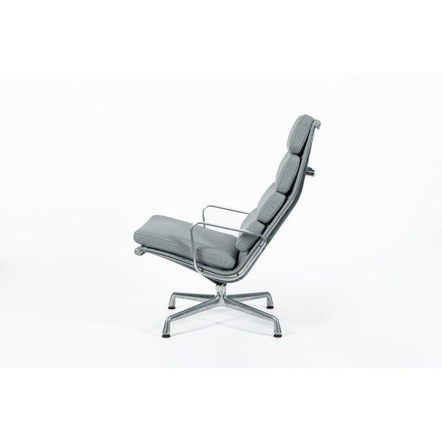 Herman Miller Eames Soft Pad Recliner for Herman Miller, Gray Leather Aluminum Group Lounge Chair For Sale - Image 4 of 13