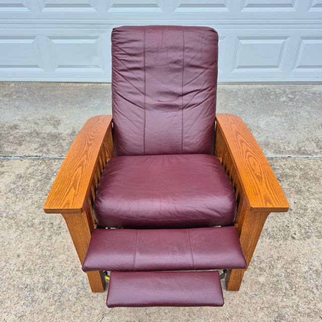 Barcalounger 2002 BarcaLounger Mission Arts & Crafts Style Leather and Oak Manual Recliner Arm Chair For Sale - Image 4 of 14