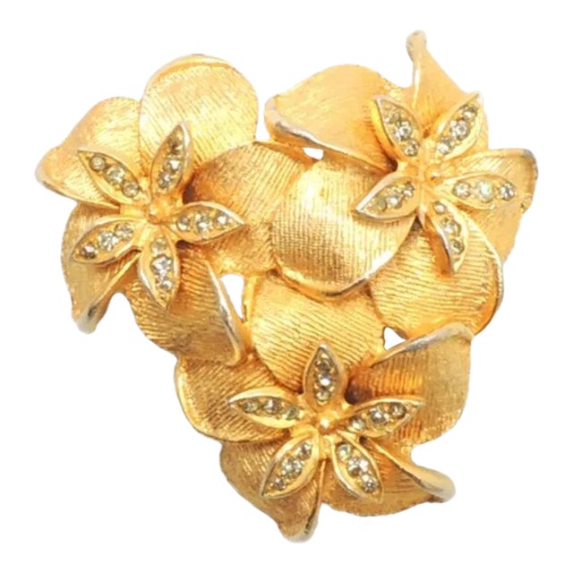 Vintage 1960s DeNicola 3 Flowers Rhinestone Brooch For Sale