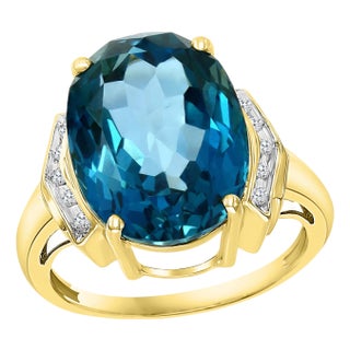 7 Carat Natural Blue Topaz and Diamond Cocktail Ring 14 Karat Yellow Gold Estate For Sale