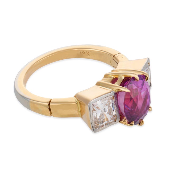 Mid 20th Century Vintage Gia 2.65 Carat Purple Sapphire Diamond 18k Yellow Gold Ring, Size 4.75 For Sale - Image 5 of 5