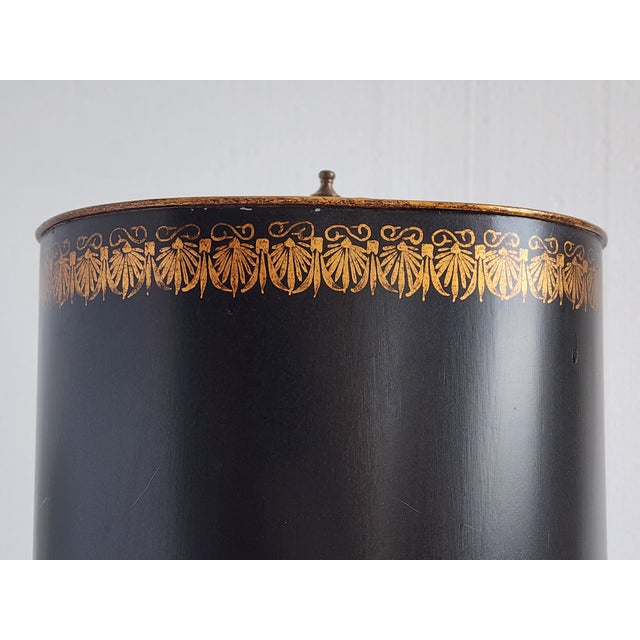 Vintage Chinoiserie Style Tole Painted & Wood Table Lamp For Sale - Image 12 of 12