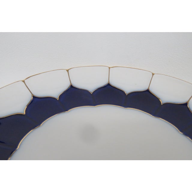 White Meissen B Form Royal Blue Gilt Hand Painted 11 Inches Plate 4591b For Sale - Image 8 of 12
