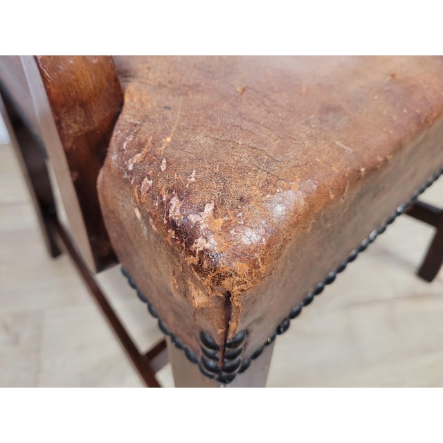 19th Century Victorian English Armchair in Carved Leather and Mahogany, 1890 For Sale - Image 15 of 18