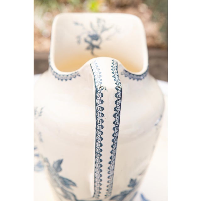 French Peonies Earth of Iron Blue Aguamanil and Jofaina from Lonwgy, 1890s, Set of 2 For Sale - Image 3 of 11