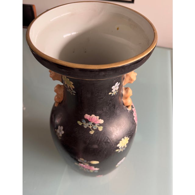 Ceramic 70’s-80’s Chinese Da Qing Qianlong Nian Zhi Chinese Famille Noire Floor Vase For Sale - Image 7 of 12
