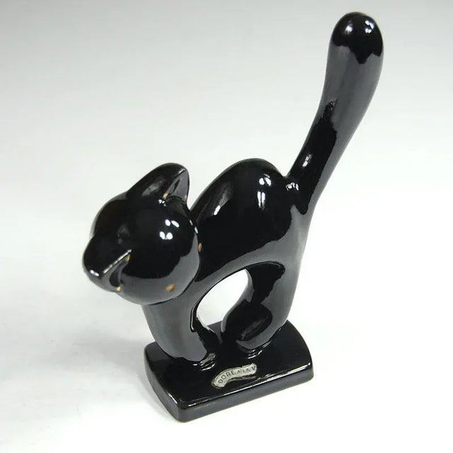 Belgian Art Deco Ceramic Cat Figurine, 1930s, in Very Good conditions. Designed 1920 to 1949