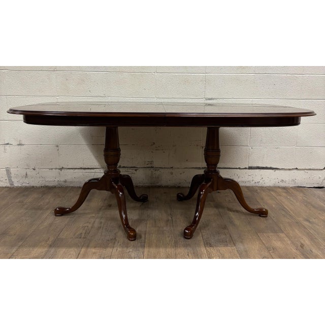 Traditional Vintage Drexel Georgian Style Cherry Double Pedestal Dining Table For Sale - Image 3 of 16
