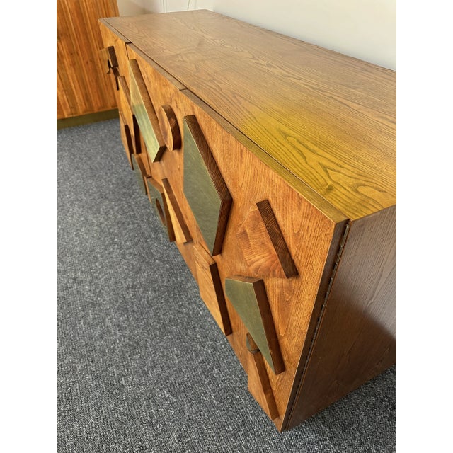 Contemporary Geometrical Wood and Brass Sideboard, Italy For Sale - Image 9 of 12